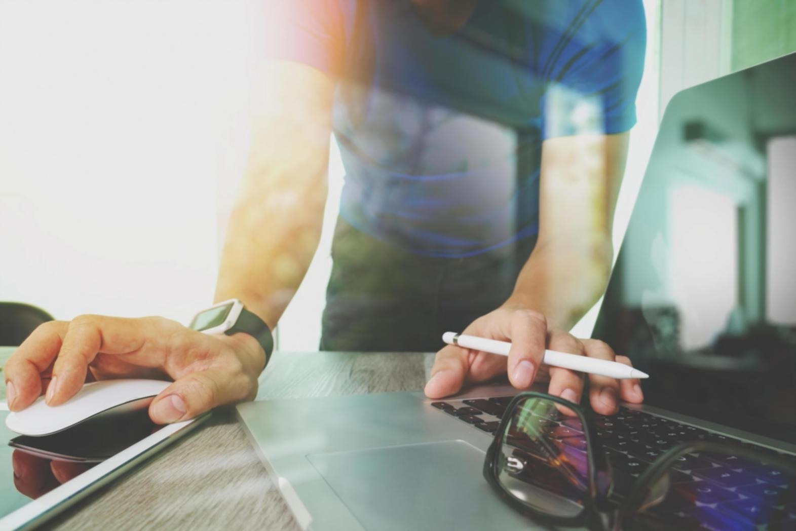 Professionelle Arbeitsumgebung für KI und Robotik